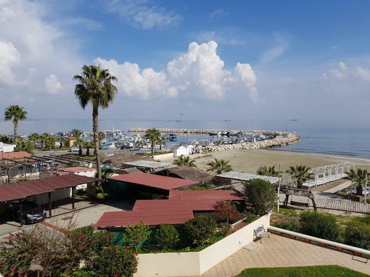 Haig'S Dream Flat On The Beach Larnaca Exterior foto