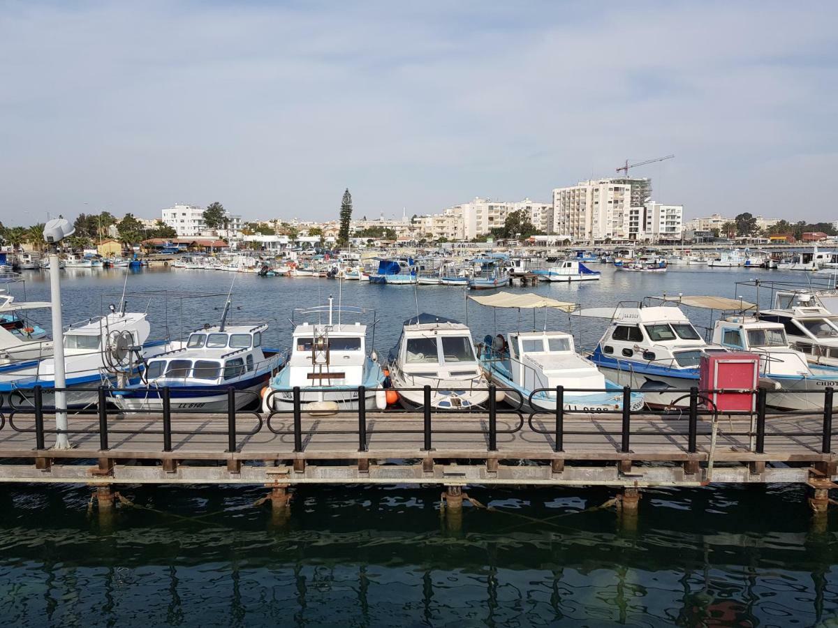 Haig'S Dream Flat On The Beach Larnaca Exterior foto
