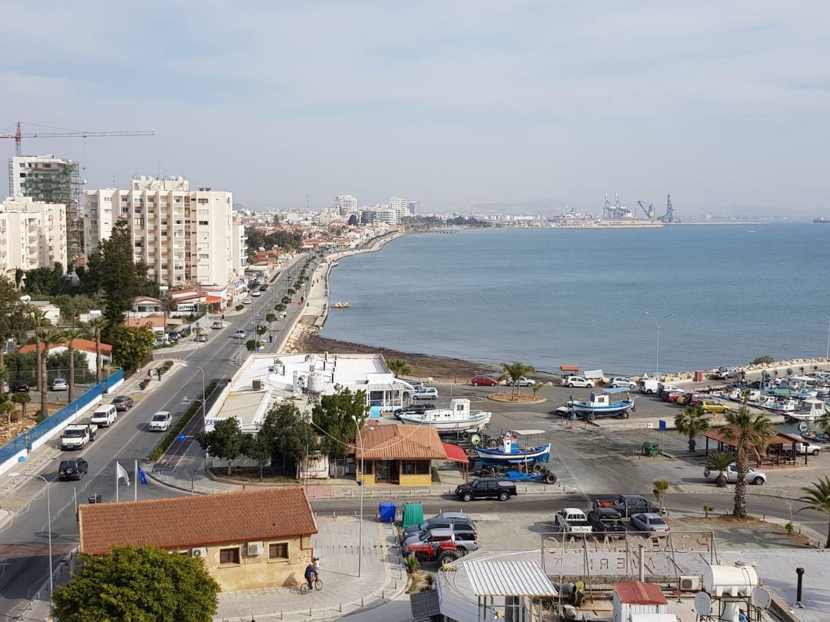 Haig'S Dream Flat On The Beach Larnaca Exterior foto